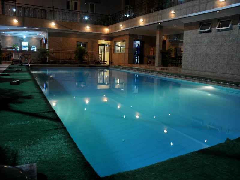 Chelsea Hotel อาบูจา ภายนอก รูปภาพ